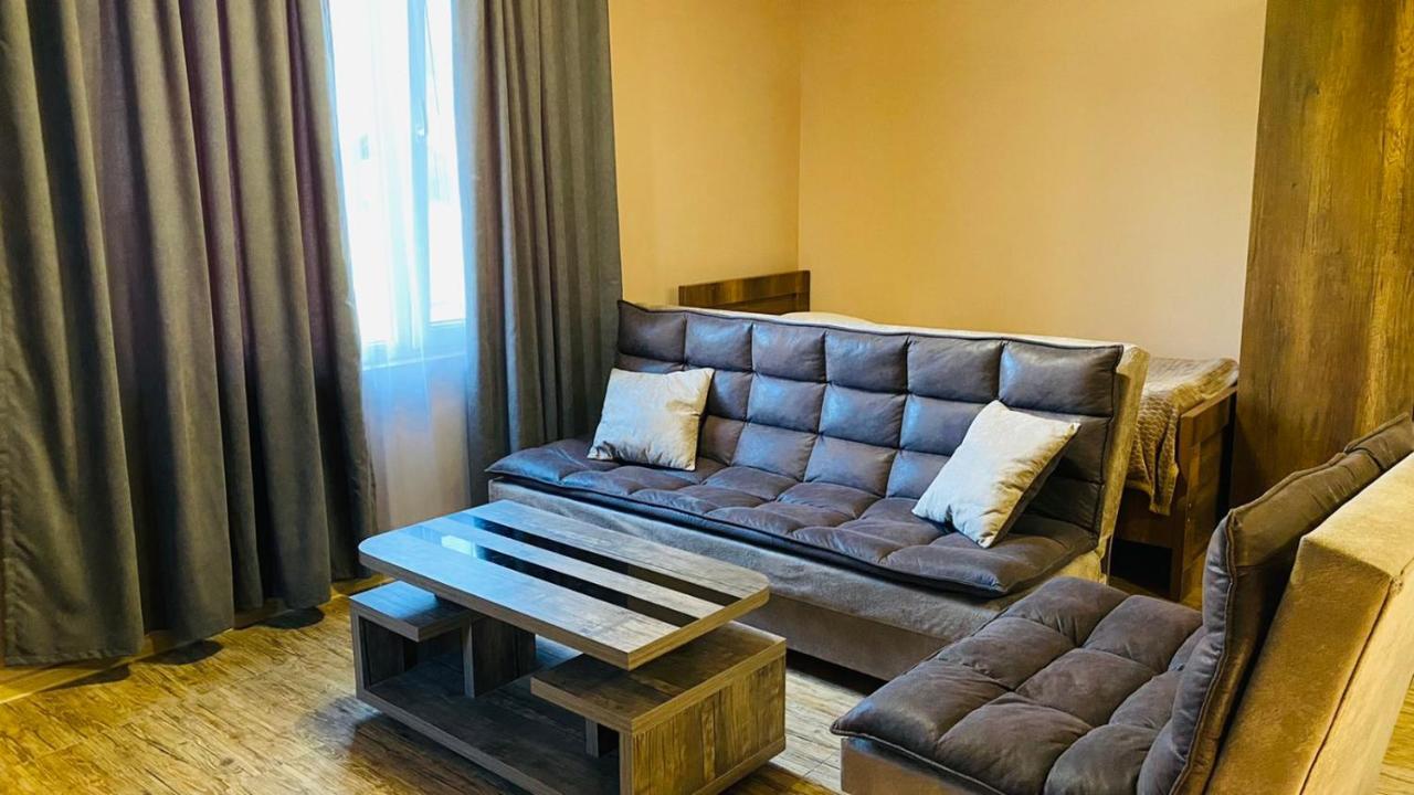 Lela Guest House 메스티아 외부 사진